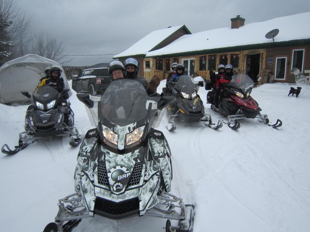 Le Gite Ambrelane Thetford Mines Exterior foto